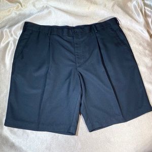 NWT NIKE golf shorts black straight 42